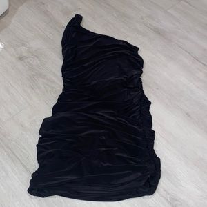 ONE SHOULDER ROUCHED DRESS!